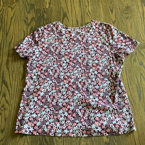 Time and Tru Floral T-shirt - Picture 2 of 3